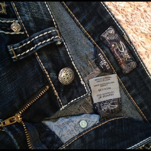SOLD Silver Jeans Dark wash - Picture 4 of 4