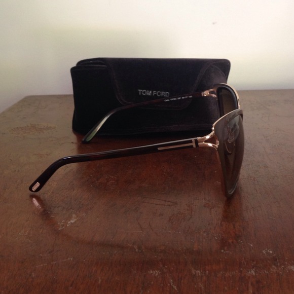 Tom Ford Celia Glasses - Picture 2 of 4