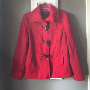 🎉Price Drop!🎉 Ann Taylor Red Toggle Coat