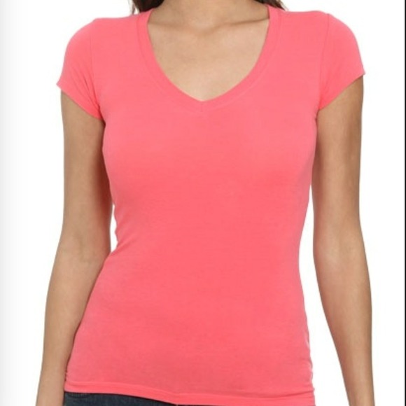 💐Wet Seal 4 V-Neck Bundle