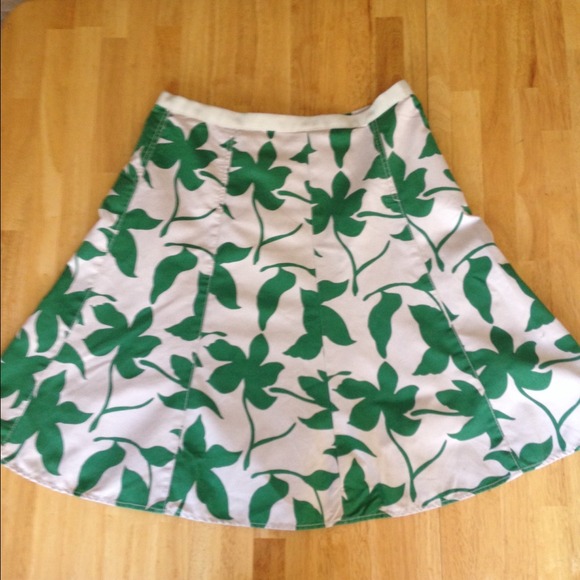 Green and beige Floral print Banana Republic skirt