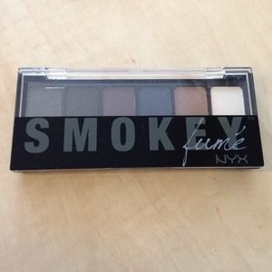 NYX eye palette
