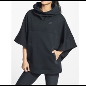 Nike tech fleece poncho