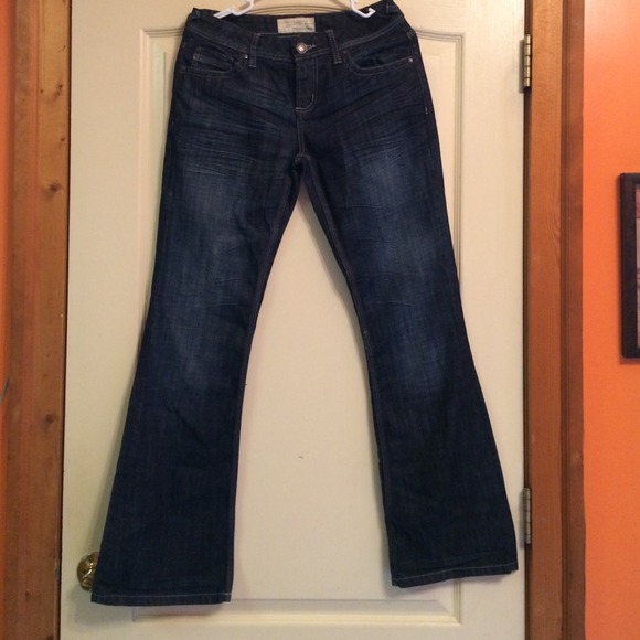Maurice's Morgan New Boot jeans. Size 3/4 short.