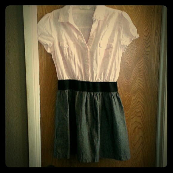 **REDUCED**Adorable dress