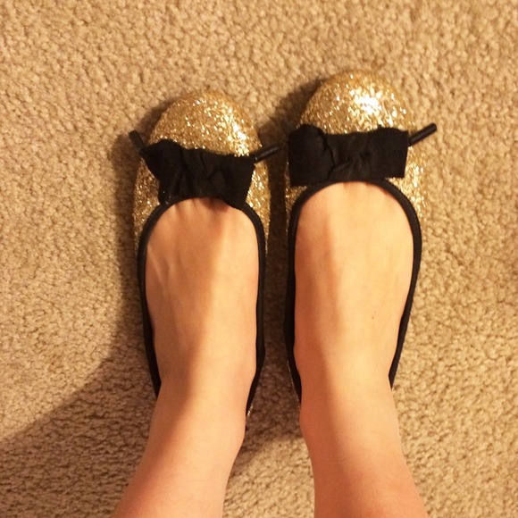 Gold ✨sparkly ✨flats