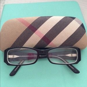 Burberry eyeglass frames👓