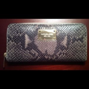 Michael Kors continental style wallet