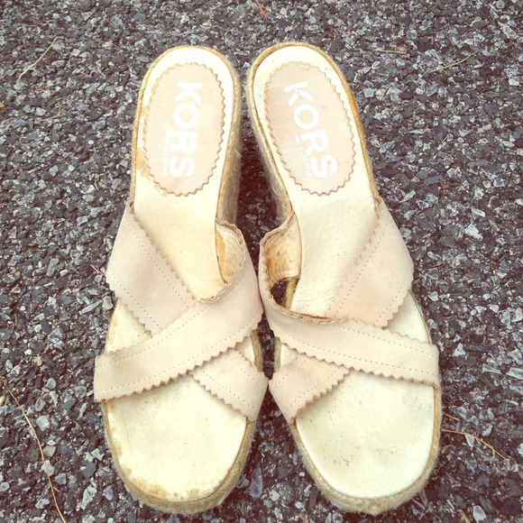 Michael Kors nude wedges