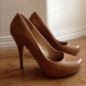 Brown leather pumps!