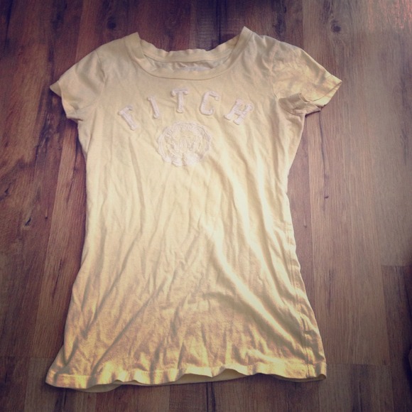Light yellow Abercrombie and Fitch t-shirt