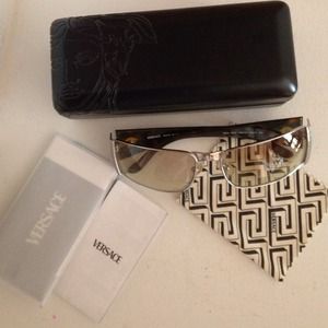 🔴SOLD🔴 Versace sunglasses