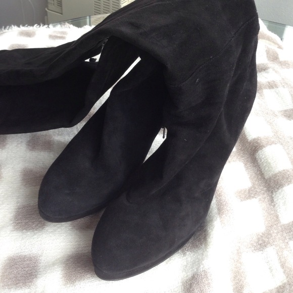Stuart Weitzman knee high suede boots