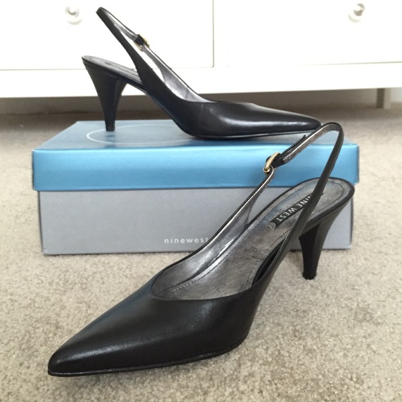 Black Leather Nine West Slingback Pointed Toe Pump