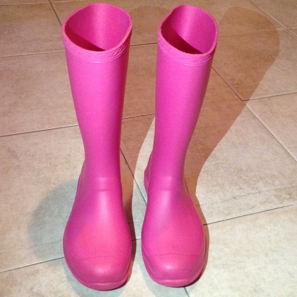 Women's Pink Rubber Snow/Rain Boots Size 6 - Picture 2 of 4