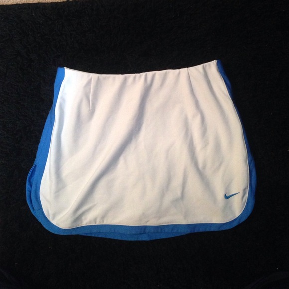 Nike tennis skort
