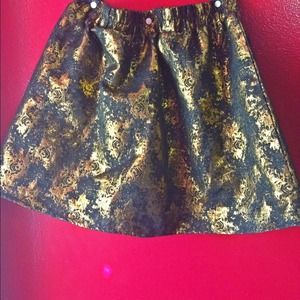 Gold and black skater skirt ✨