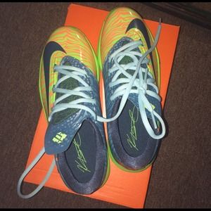Nike KD VI size 4.5 never worn.
