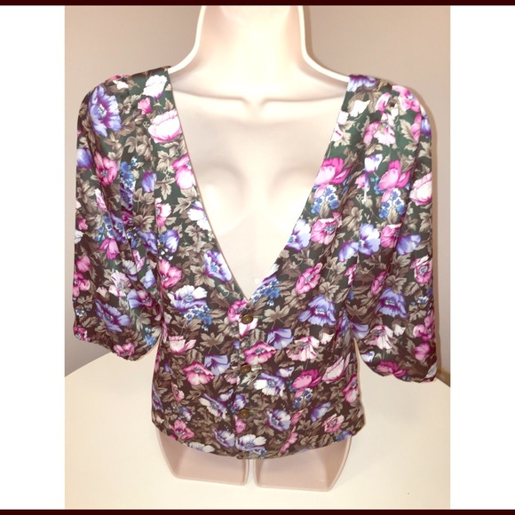 Button Up Low Open Back Boutique Blouse - Picture 1 of 3