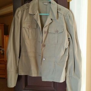 Lightweight jacket