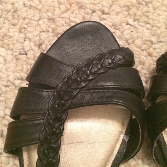 Never worn black sandals - Picture 2 of 2
