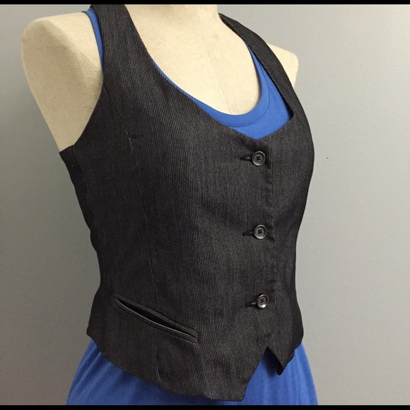 ‼️SOLD ‼️ Racer back tuxedo vest! - Picture 4 of 4