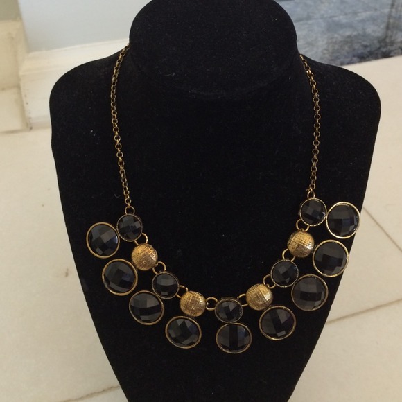 Statemt necklace in vintage gold and black