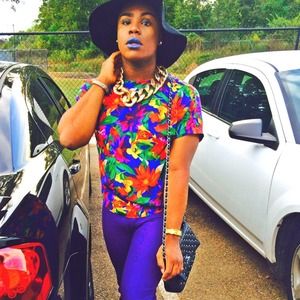 Color tribal shirt 💜