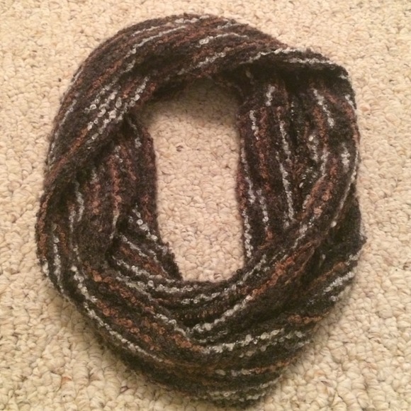 Infinity scarf
