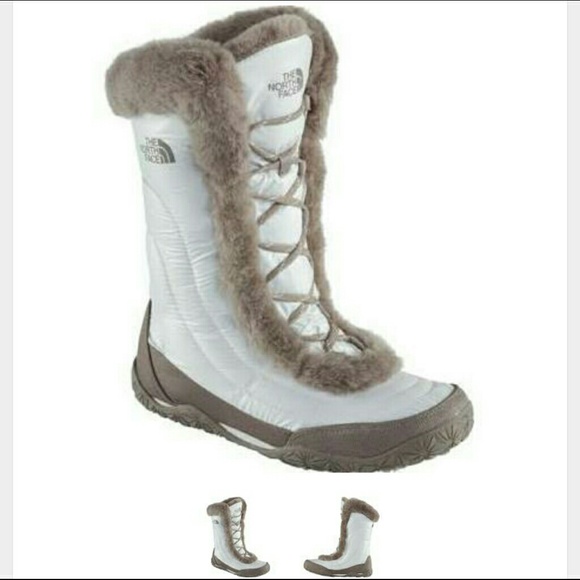 The NORTH FACE FAUX fur boots