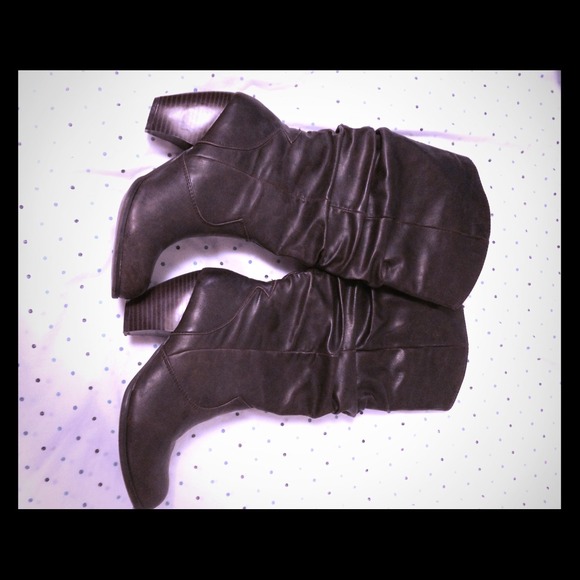 scrunchy brown boots