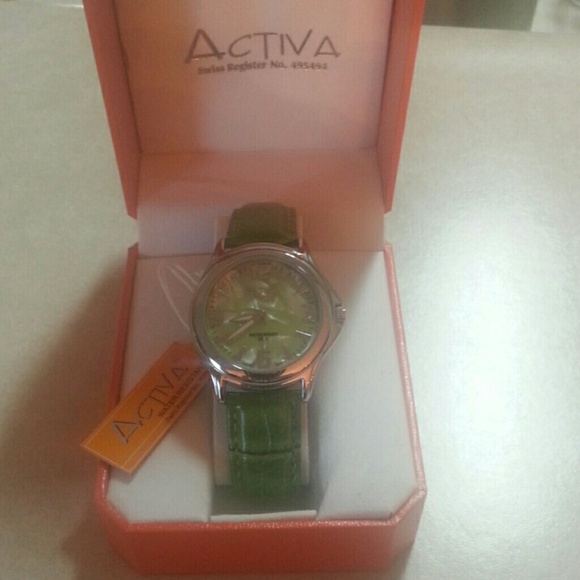 Water resistant watch
