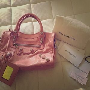 Authentic Mini Balenciaga!!! Super cute ❤️❤️