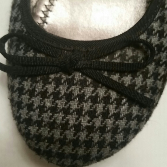 Gifted FINAL Final sale! Bongo houndstooth flats. - Picture 3 of 4