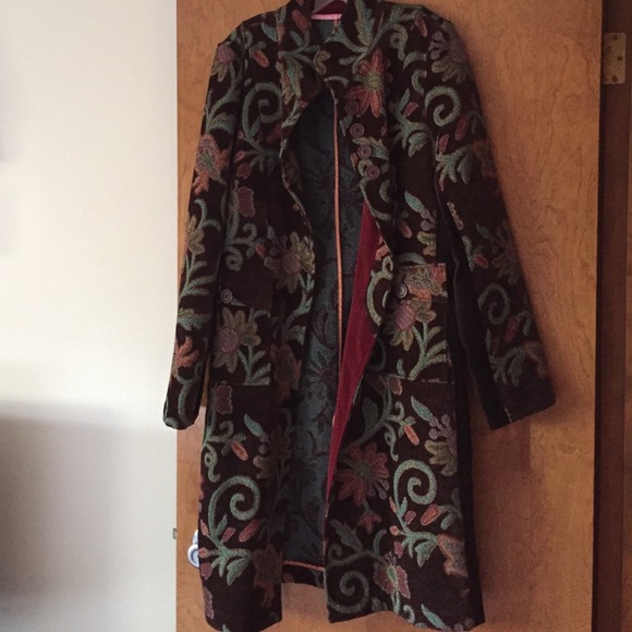 Knee length embroidered jacket