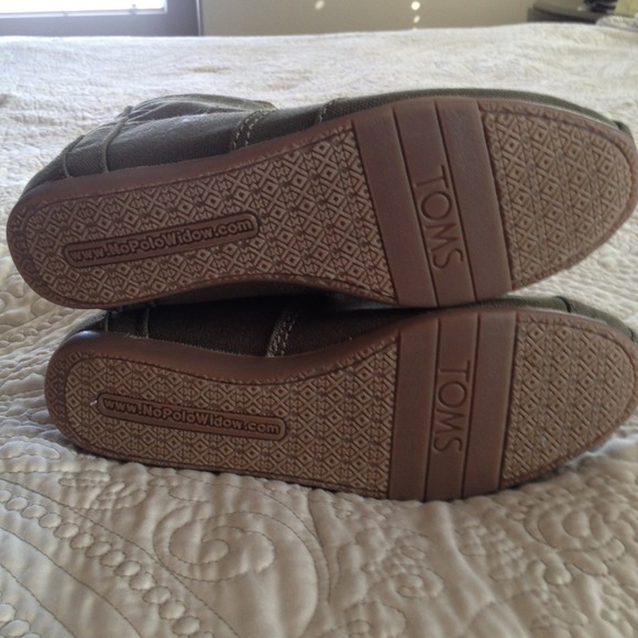 NEW ❤TOMS WRAP BOOTS❤ SOLD - Picture 3 of 4