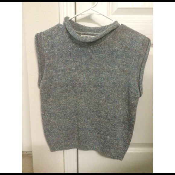 Vintage Victoria Jones Sleeveless Sweater