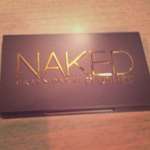 NAKED urban decay flushed palette