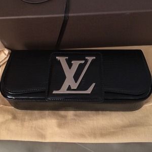 Authentic Louis Vuitton Epi Sobe glossy clutch