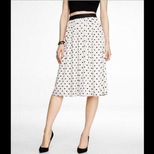 💖Express Polka dots skirt, size 8💞