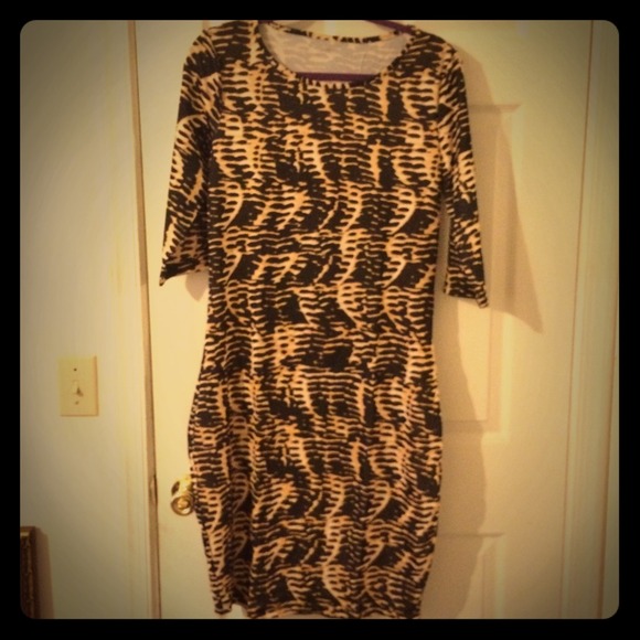Leopard bodycon dress ✨ bundle with caged shorts
