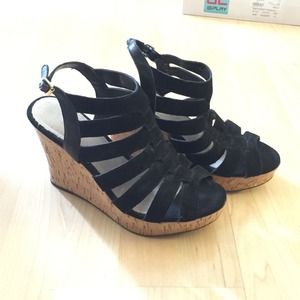 Gap Strapped Wedges