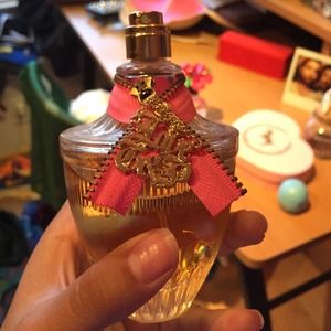 Juicy couture perfume