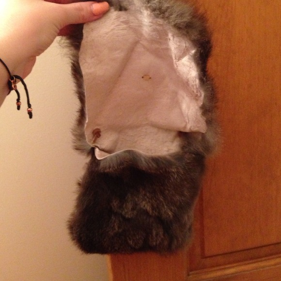 Fun Real Rabbit Fur Purse - Picture 2 of 4