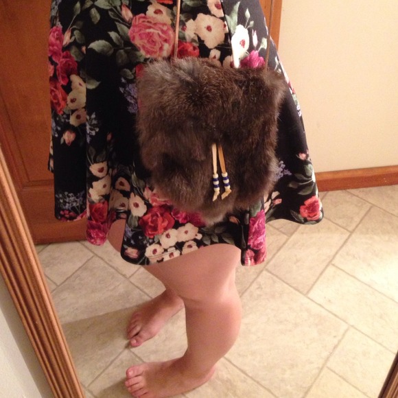 Fun Real Rabbit Fur Purse - Picture 4 of 4