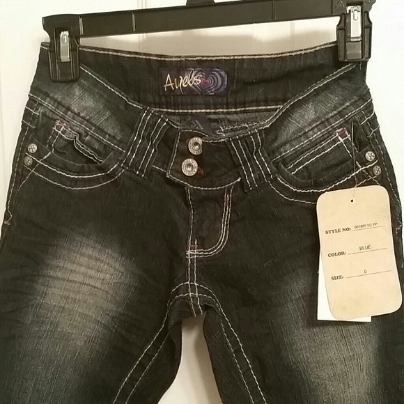 Capris - Picture 3 of 4