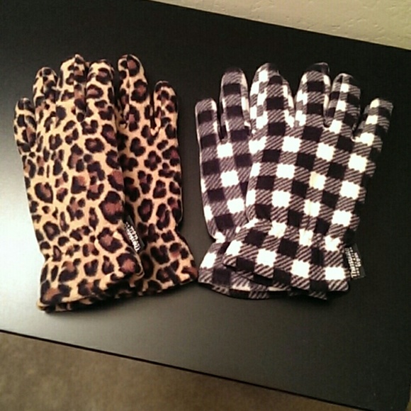 Cute gloves $6 or both for $10