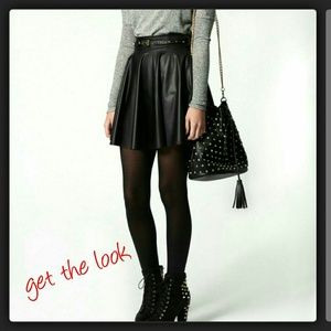 Black trending skater skirt