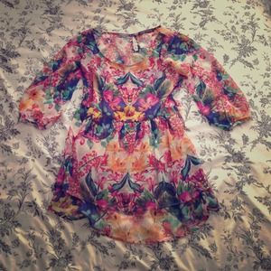 High-low chiffon floral top