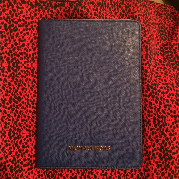 Michael Kors Mini ipad case saffiano leather